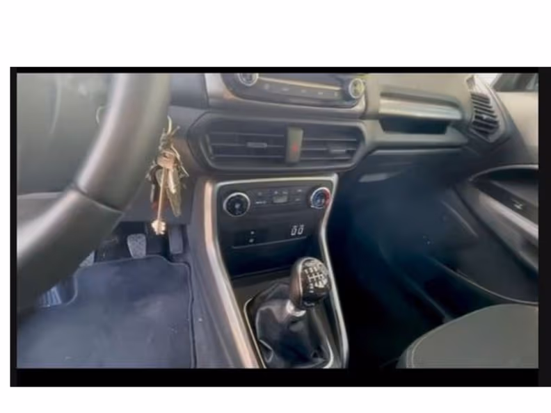 Ford EcoSport - 12