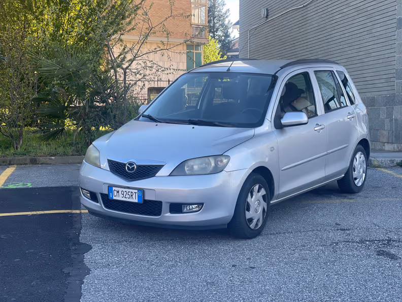 Mazda 2 / 2 Hybrid