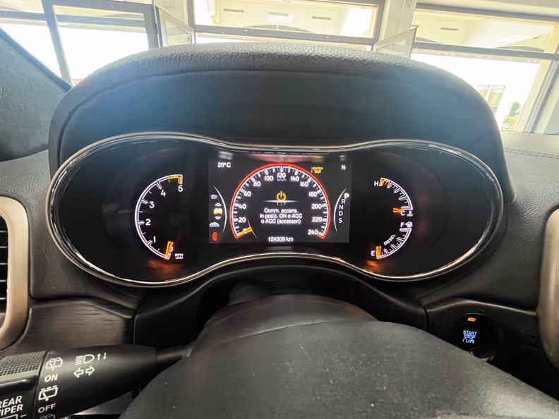 Jeep Grand Cherokee - 14