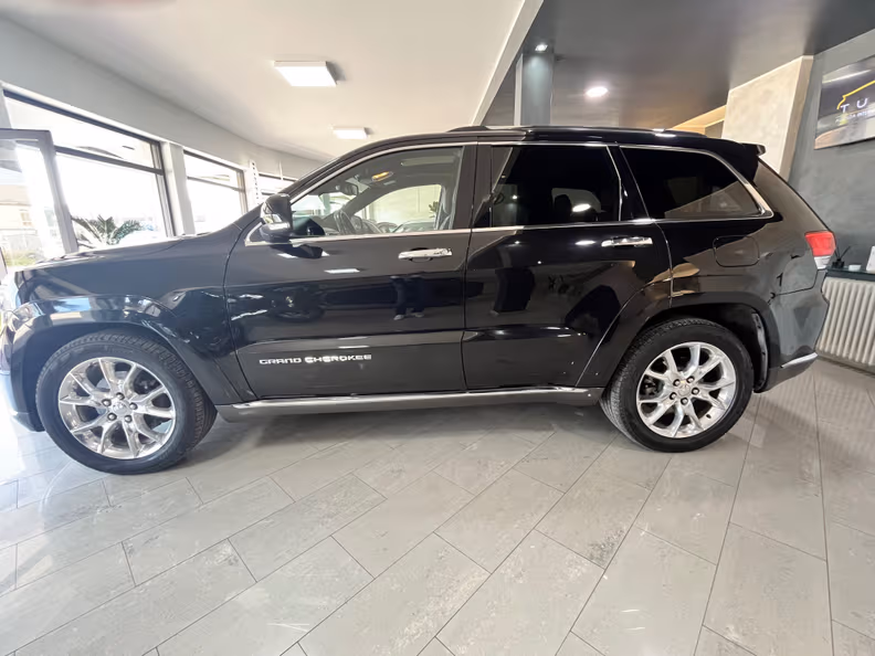Jeep Grand Cherokee - 5