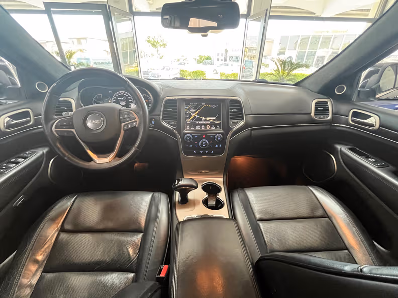 Jeep Grand Cherokee - 11