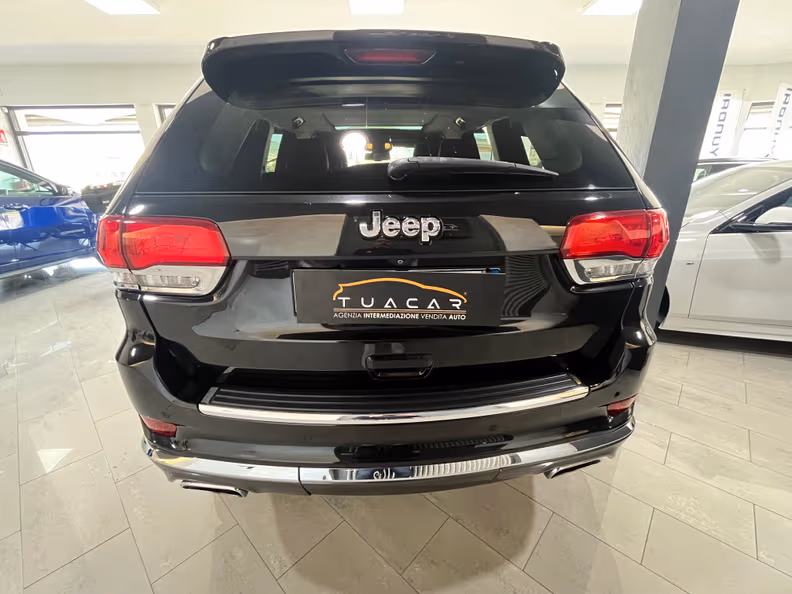 Jeep Grand Cherokee - 4